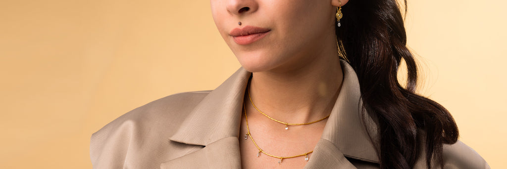 What Jewelry to Wear on The First Day at Work