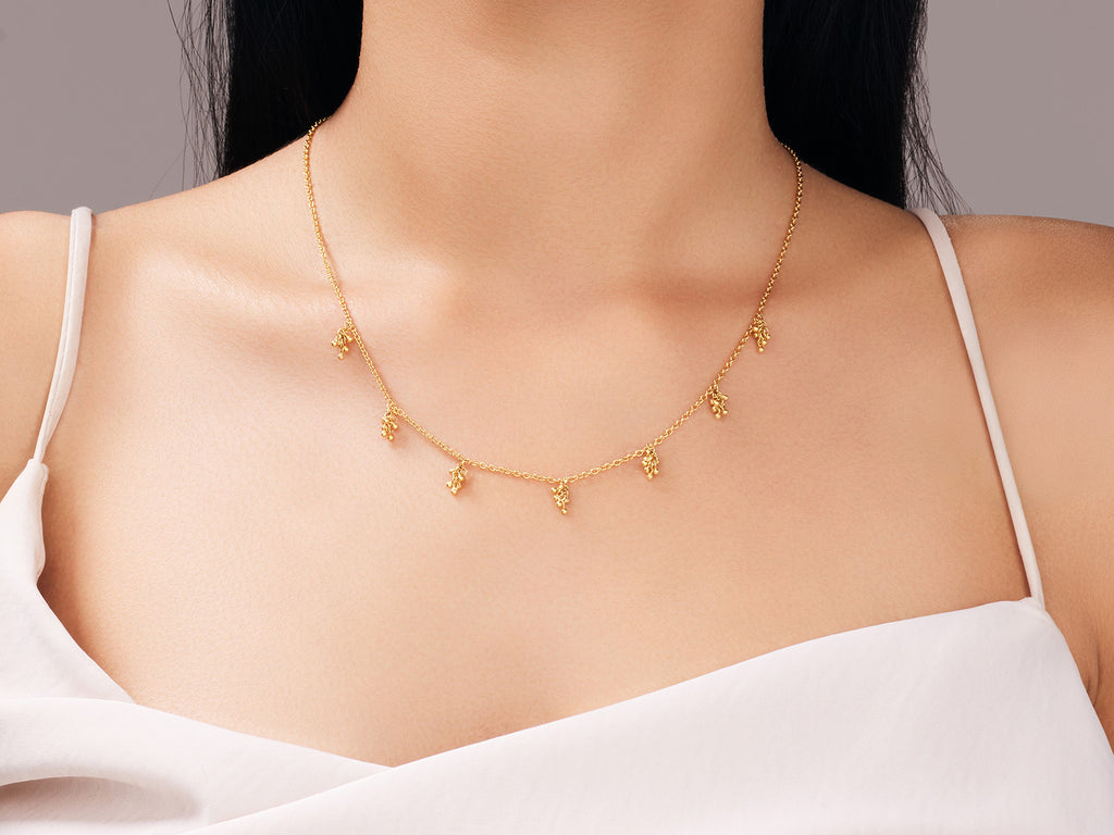 GURHAN, GURHAN Boucle Gold Link Short Necklace, Dangling Gold Clusters on Delicate Chain