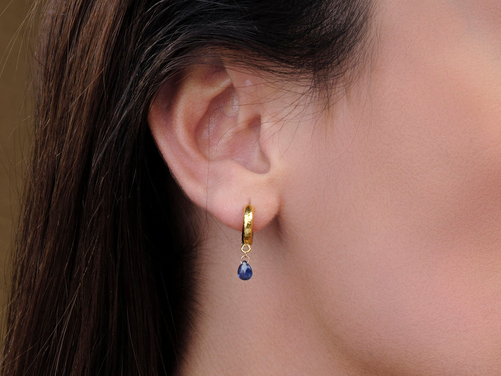 GURHAN, GURHAN Dew Gold Huggie Hoop Earrings, Single Briolette Drop, Sapphire