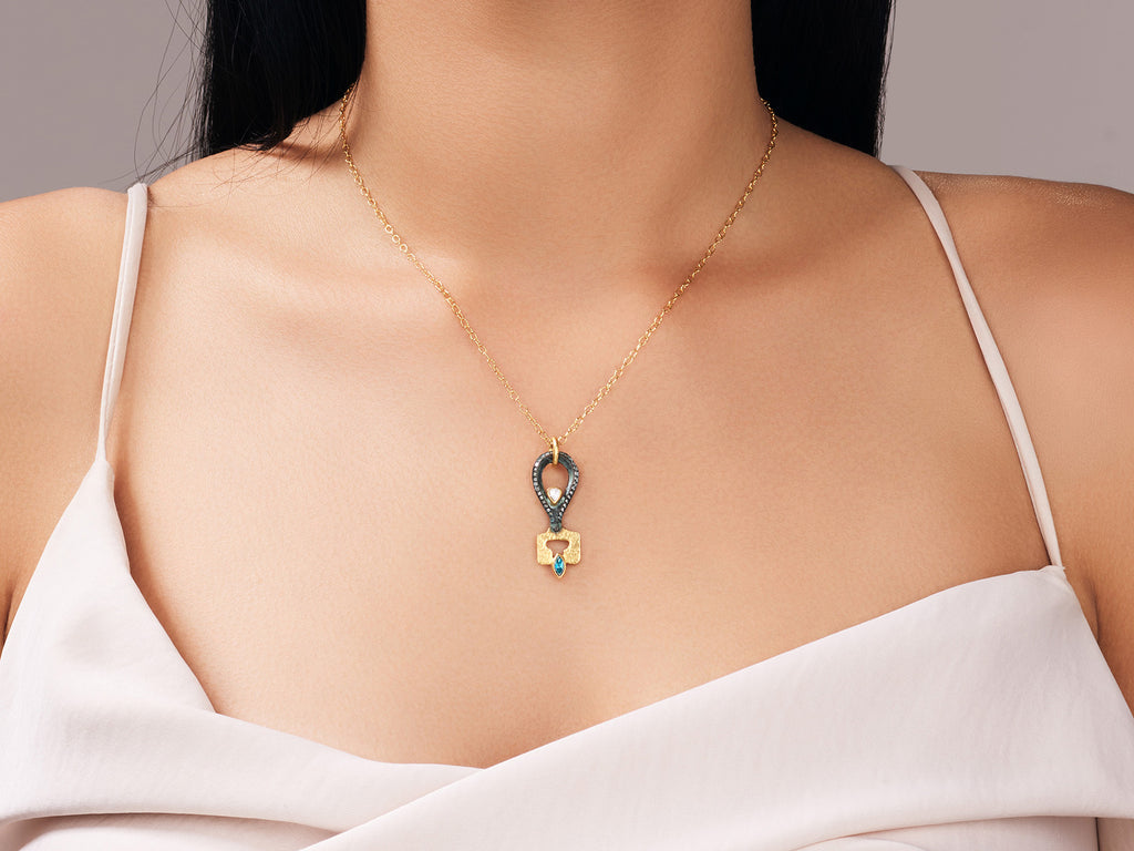 GURHAN, GURHAN Guardian Gold Mixed Stone Pendant Necklace, Ingrid Key