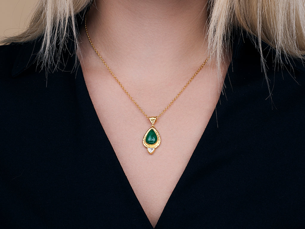 GURHAN, GURHAN Muse Gold Emerald Pendant Necklace, 15x11mm Teardrop Set in Wide Frame