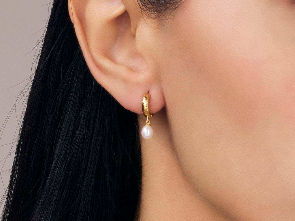 GURHAN, GURHAN Oyster Gold Pearl Single Drop Earrings, 6x5mm Drop on Huggie Hoop