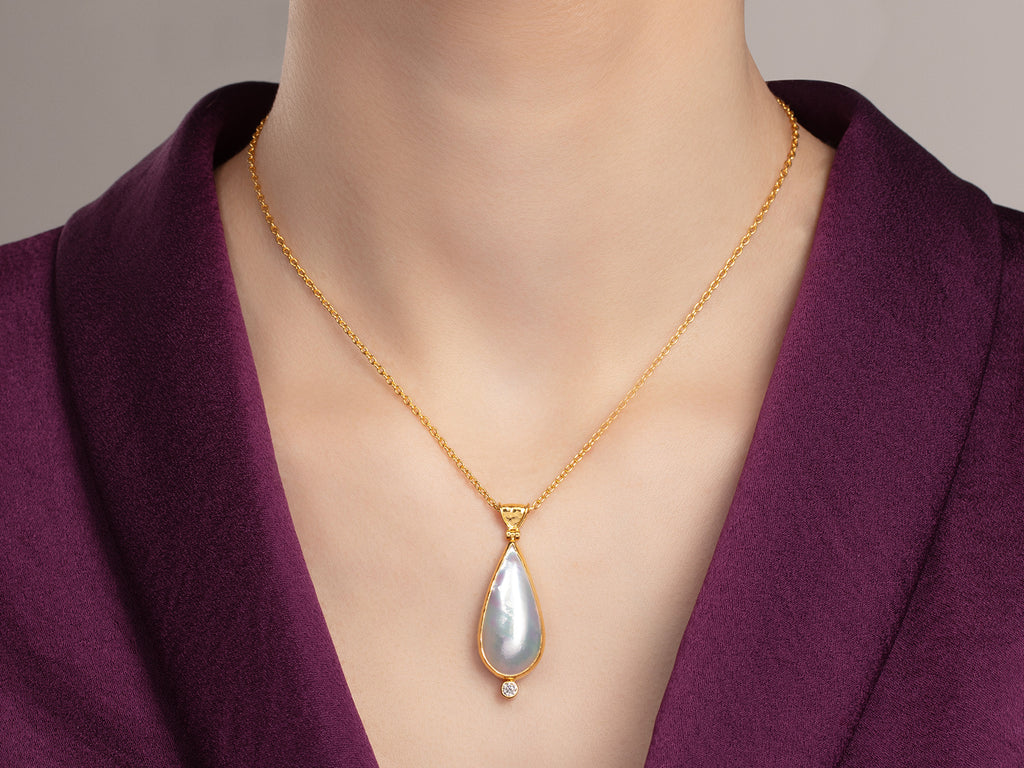 GURHAN, GURHAN Oyster Gold Pearl Pendant Necklace, 29x12mm Teardrop