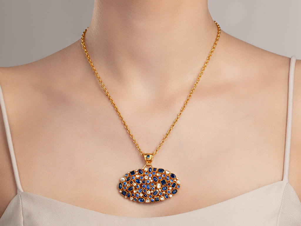 GURHAN, GURHAN Pointelle Gold Sapphire Pendant Necklace, Large Mixed Shaped Cluster