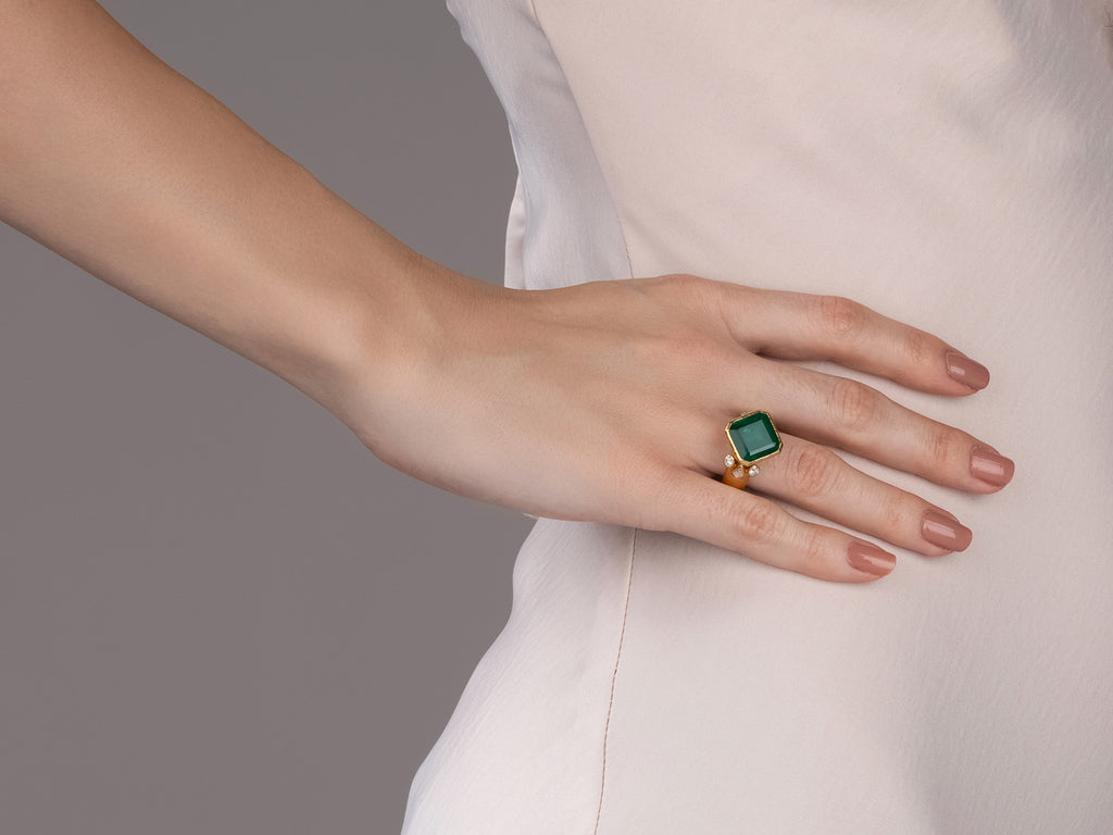 GURHAN, GURHAN Prism Gold Emerald Cocktail Ring, 13mm Square Stone