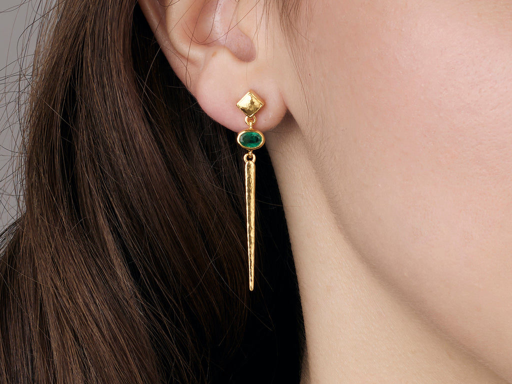 GURHAN, GURHAN Rain Gold Emerald Stiletto Drop Earrings, Square Post Top