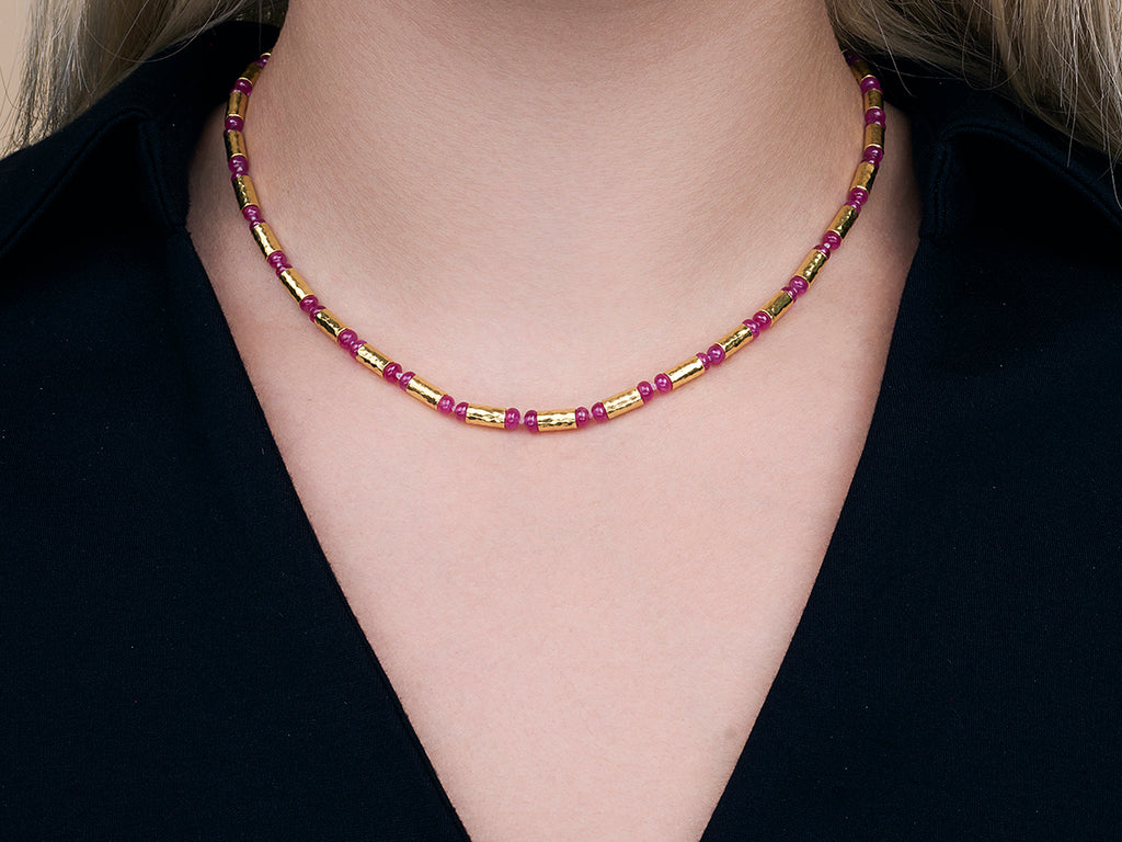 GURHAN, GURHAN Vertigo Gold Ruby Beaded Short Necklace, Hammered Gold Tubes