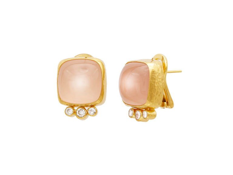 Mabe Pearl Blue Sapphire Yellow Gold Clip Post Earrings For Sale at 1stDibs